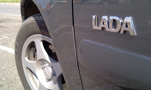 Admin - ЛАДА Калина 119 1.6 16v, 2011 | Маленький штрих - дополнительные шильдики LADA на передних дверях водителя ...